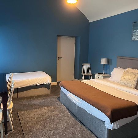 The Townhouse Bed and Breakfast Milltown Malbay Buitenkant foto