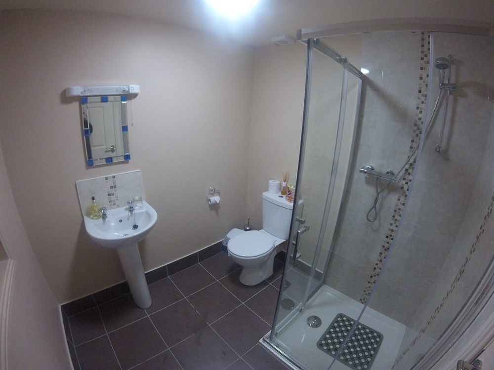 The Townhouse Bed and Breakfast Milltown Malbay Buitenkant foto