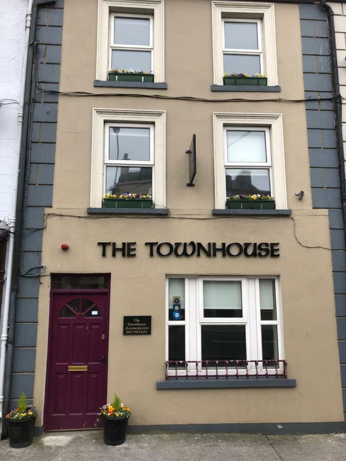The Townhouse Bed and Breakfast Milltown Malbay Buitenkant foto